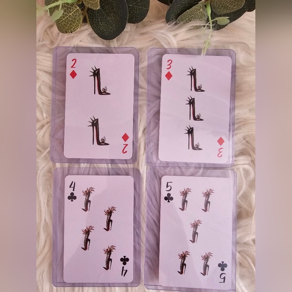 Gucci:4 PC PLAYCARDS BUNDLE - Picture 3 of 5